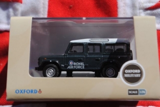 Oxford 76DEF013 Land Rover Defender Station Wagon 